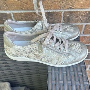 Remonte LIV 02 Sneaker- 👟 Size 40